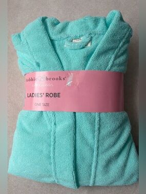 New-Bobbie Brooks Plush Lounge Robe Mint Green one Size
